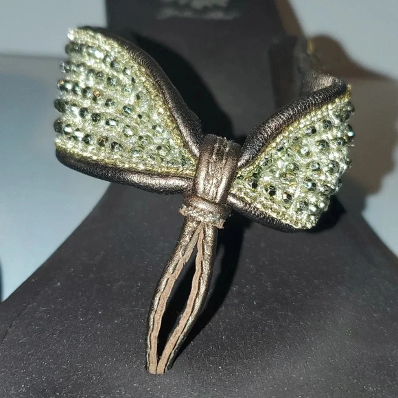 Yellow Box Gold/Bronze Wedge Flip Flops Style Puffy Size 10M - Picture 8 of 11